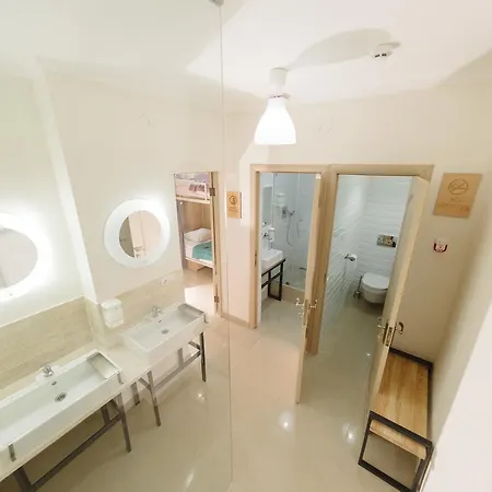 A&a Hostel *